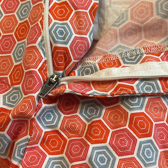 GAP women’s slim cropped pants; size 8 stretch; smoke and pet free home - Picture 5 of 10